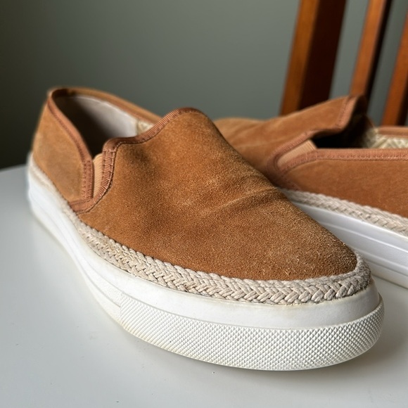 Tommy Bahama Suede Platform Loafer flawed size 7.5-8 - Picture 1 of 13